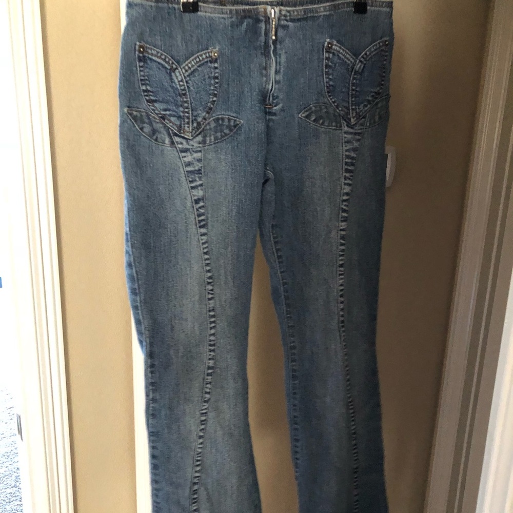 Adorable Tulip Front pocket jeans